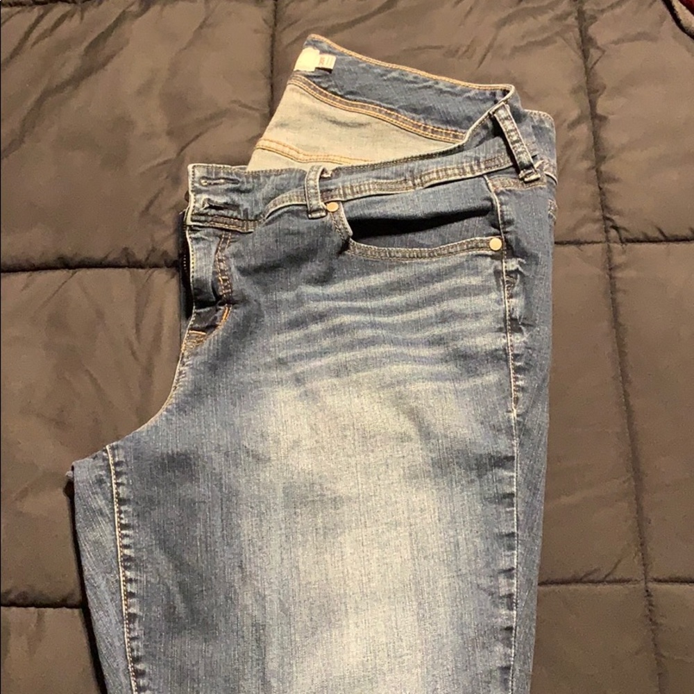 Torrid denim blue jeans relaxed fit 20 Tall.